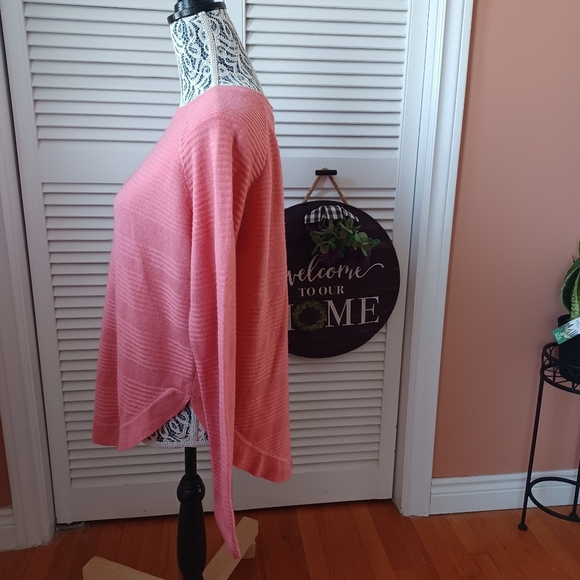 Only Women's Large Ribbed Long Sleeve Sweater with Curved Bottom Hem - Picture 4 of 8